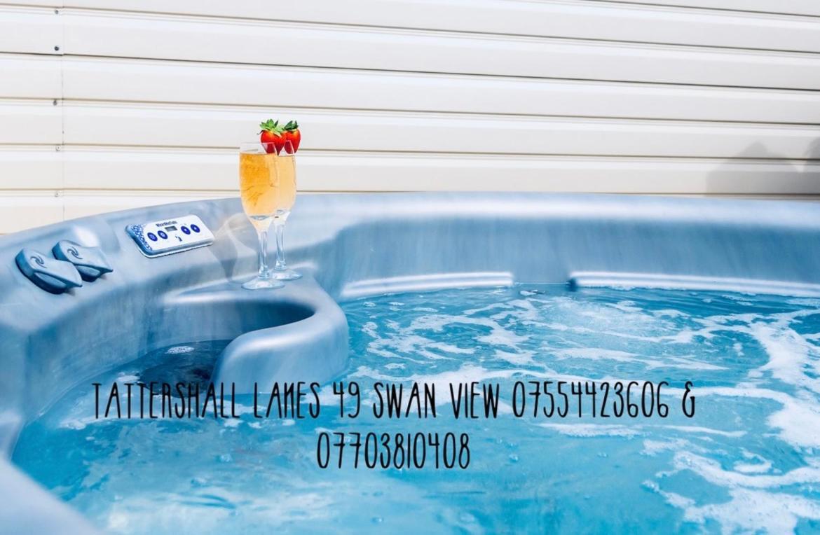 Swan View Retreats # Hottub # Egg Chair # Bbq & Bikes Included 8 Berth Tattershall Esterno foto
