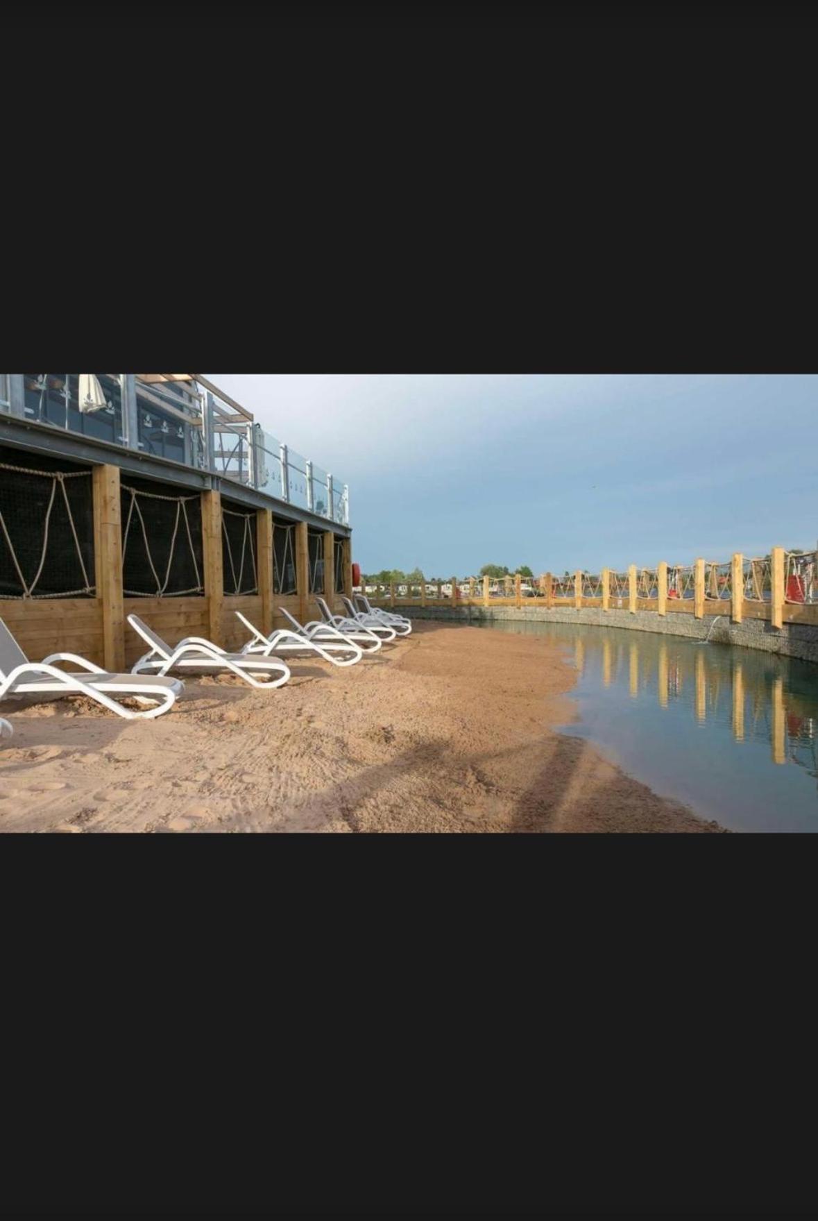 Swan View Retreats # Hottub # Egg Chair # Bbq & Bikes Included 8 Berth Tattershall Esterno foto